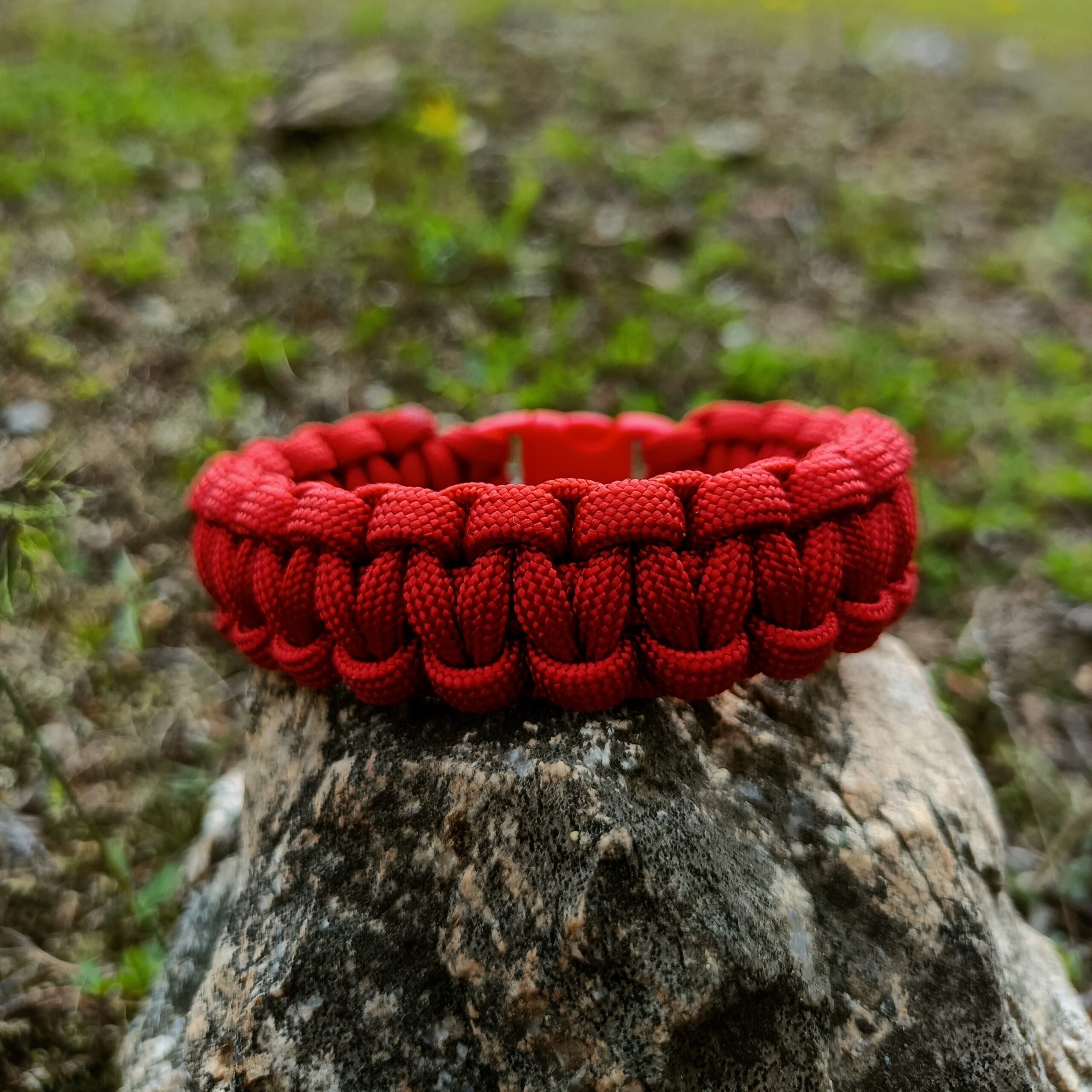 Приключенска гривна - Червена
